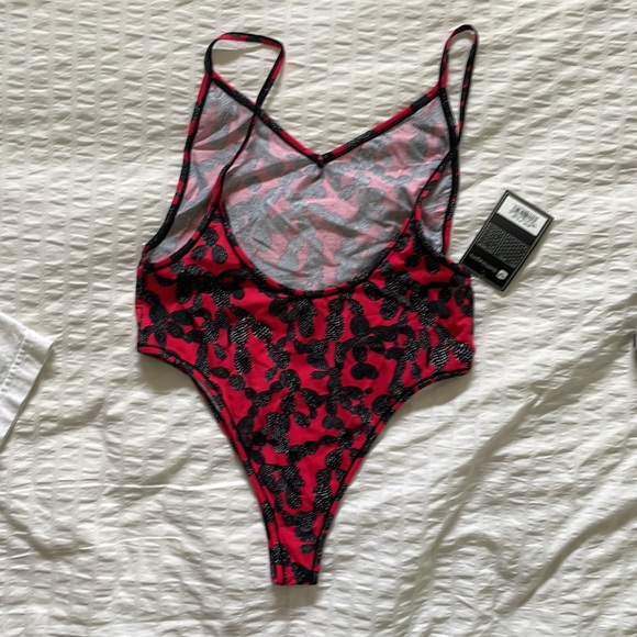 Ethika ‘The Bodysuit’ Sz small - Picture 2 of 5